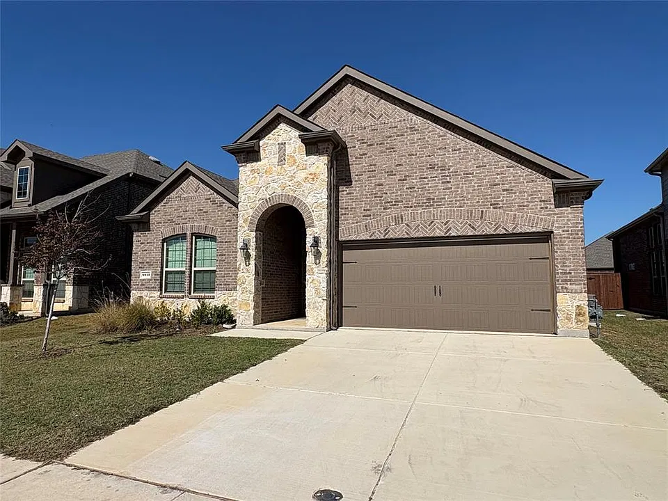 9813 Gray Barrel Dr