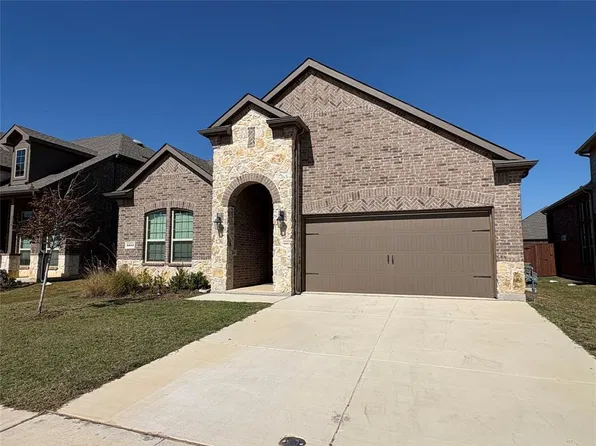 9813 Gray Barrel Dr, Aubrey, TX 76227