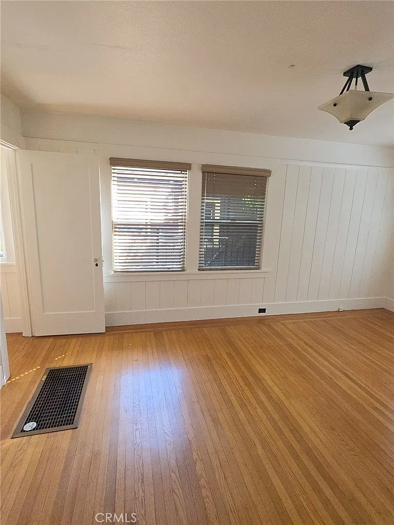 2629 Piedmont Ave — Photo 3