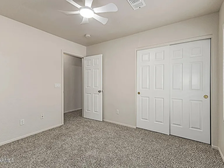 1145 E Windsor Dr — Photo 11