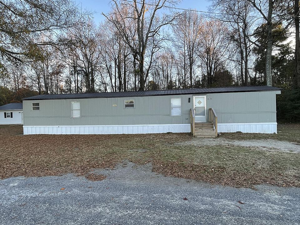 1st image of 724 Graham Dr