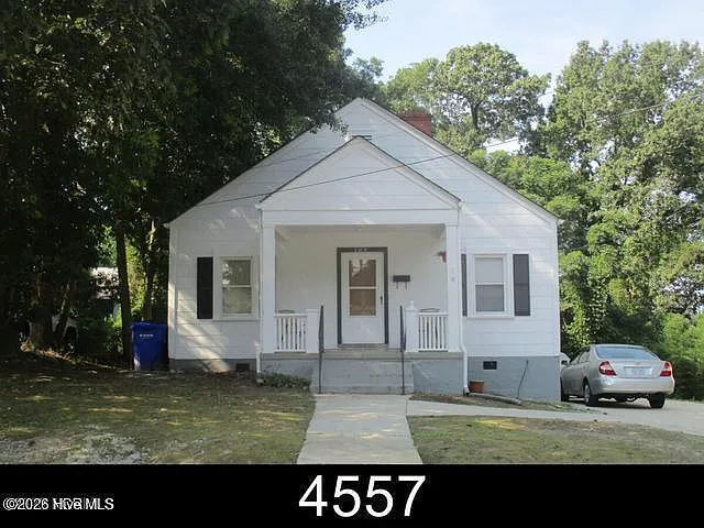 502 E 2nd St