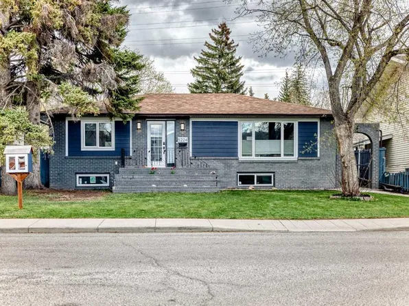 5224 S 19th Ave NW, Calgary, AB T3B 0T2
