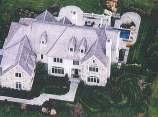 105 Summer Hill Ln, Wayne, PA 19087