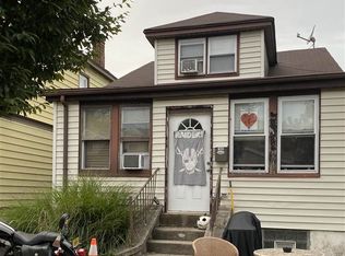 733 Irving Pl, Secaucus, NJ 07094