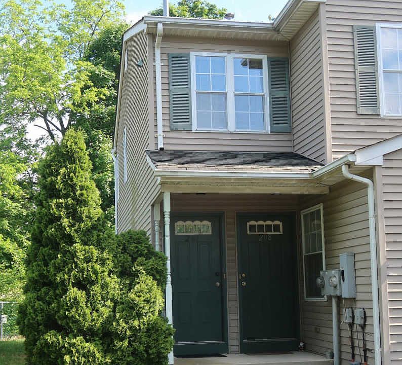 1st image of 14 Walnut St #209-09