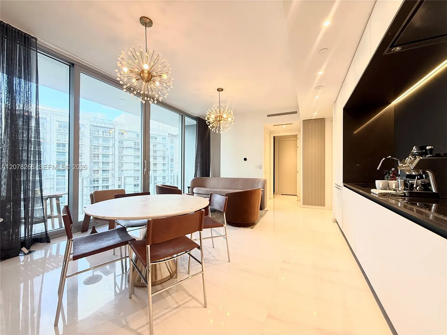 Aston Martin Residences — Photo 2