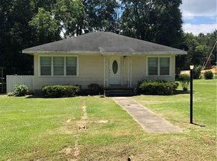 20 Willett St, Carrollton, AL 35447