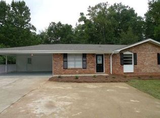 7152 Banks Mill Rd, Douglasville, GA 30135