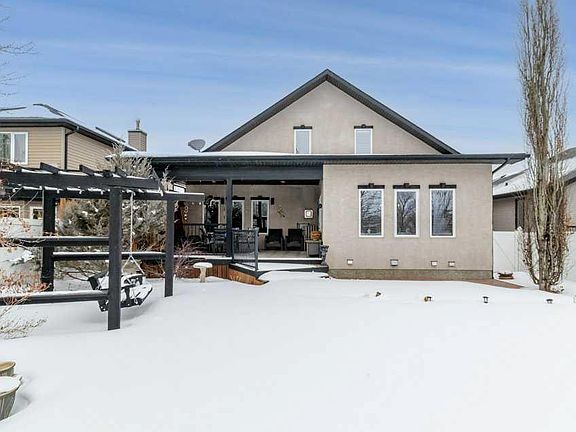 2nd image of 7 S Laurel Rd