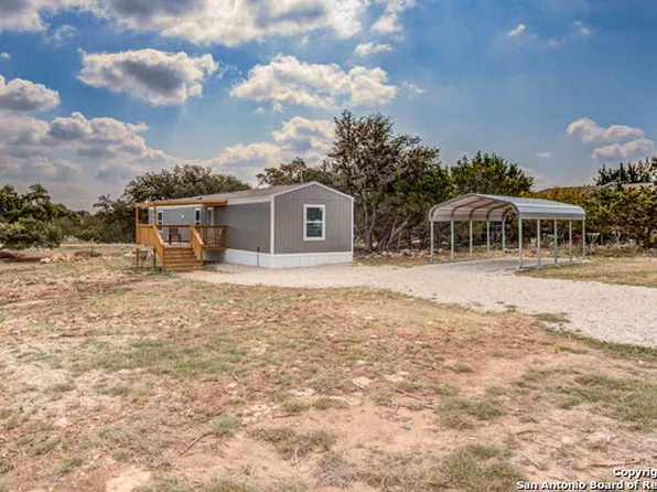 395 Pr 1514, Bandera, TX 78003