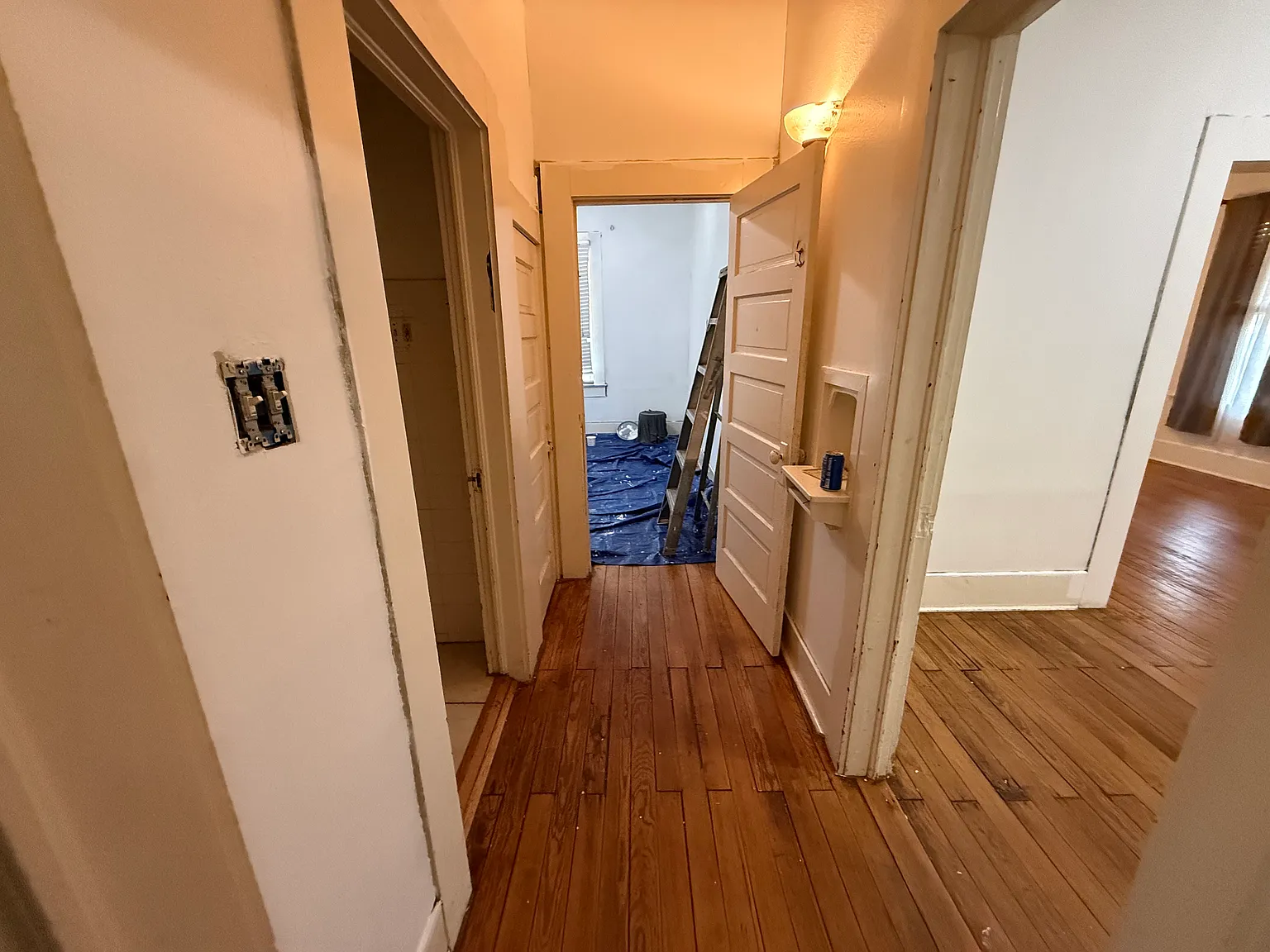3 bed, 1108 sqft, $2,200 — Photo 3