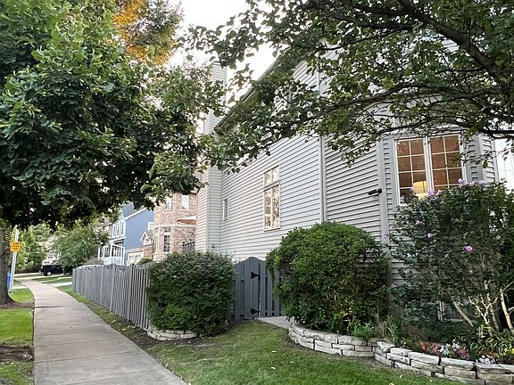 2nd image of 5426 N Kildare Ave