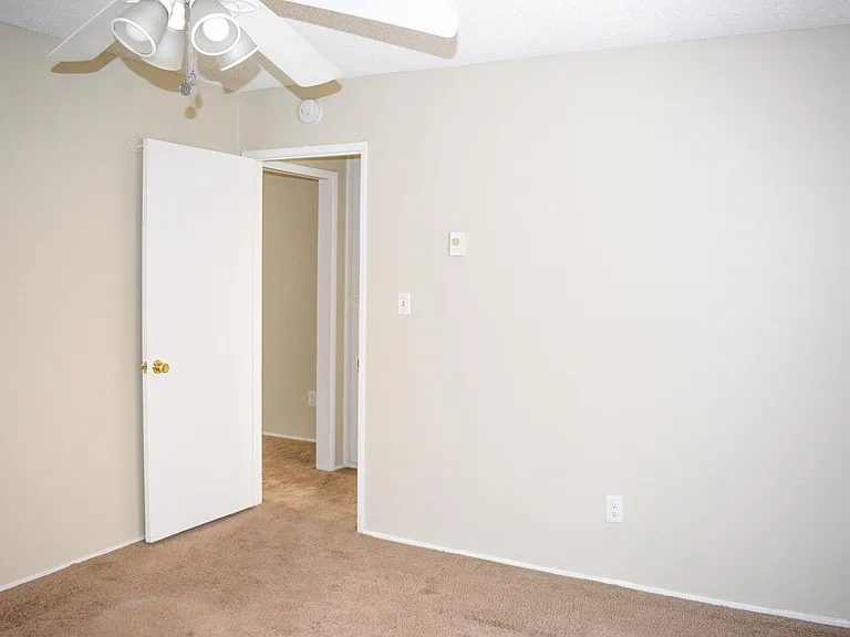 4561 Utah St #9 — Photo 10