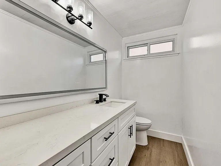 9882 Kings Canyon Dr — Photo 31