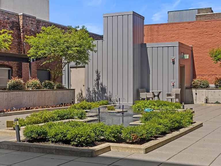 Evolve Apartments — Photo 26