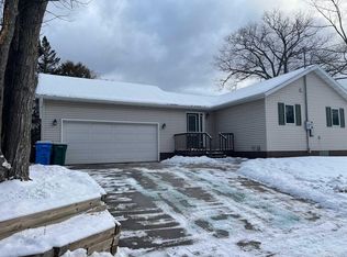 1120 Waldo St, Marquette, MI 49855