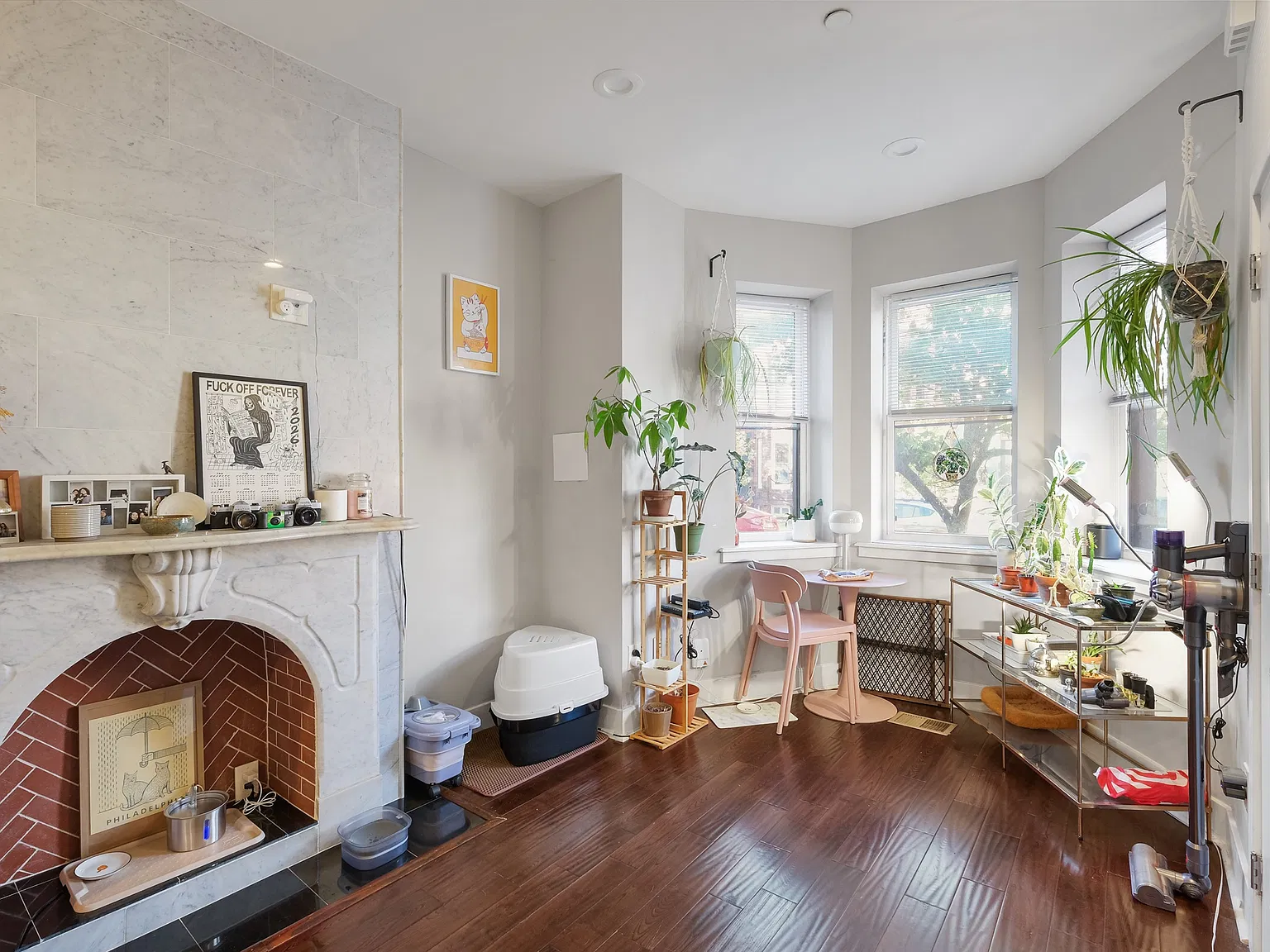 2 bed, 1350 sqft, $2,250 — Photo 3