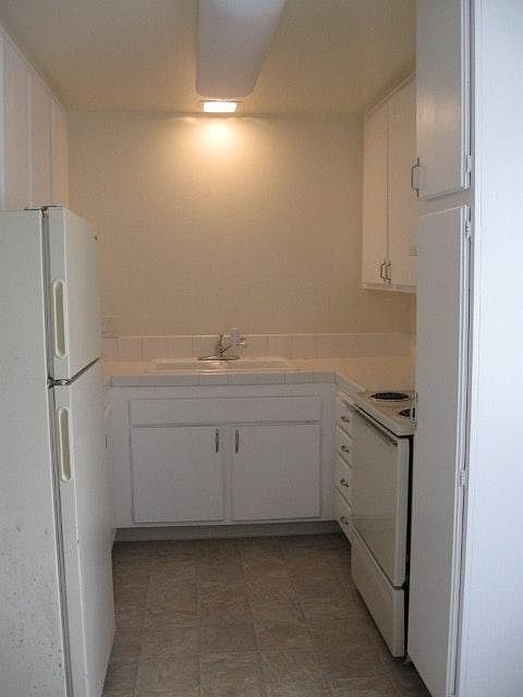 2nd image of 4379 Swift Ave APT 1