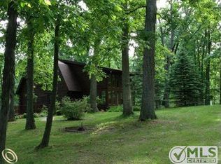 2155 5 Mile Rd, Whitmore Lake, MI 48189