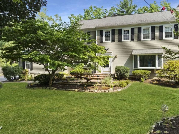 24 Crawford Road, Middletown, NJ 07748