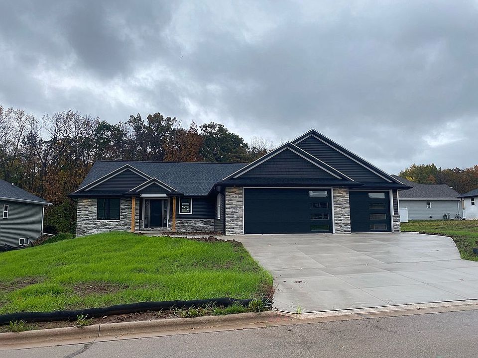 1st image of 3551 Bay Harbor Dr