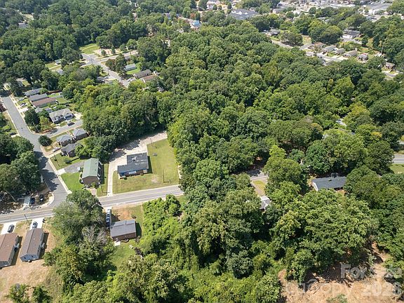 4th image of 2109 Newland Rd