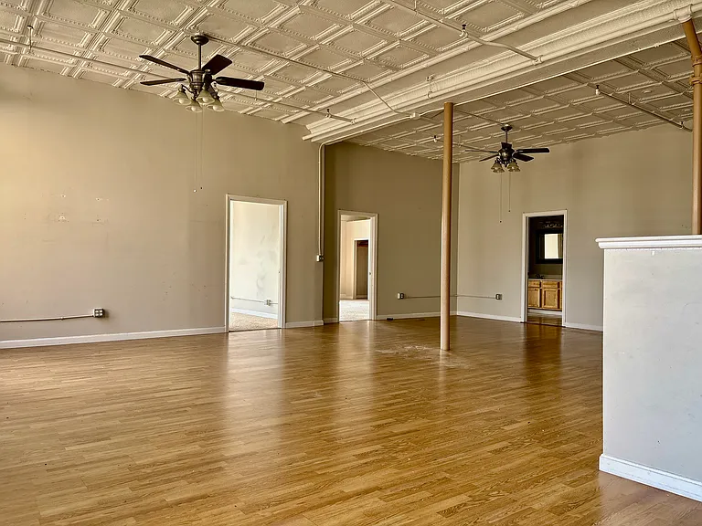 83 Main St #4 — Photo 3