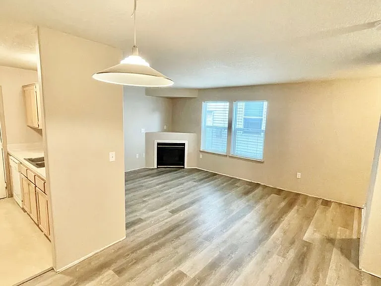 8516 NE Knott St — Photo 8