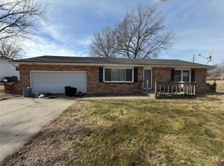 700 Kay Dr, Lathrop, MO 64465
