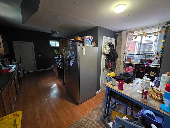 4th image of 1731 Banklick St