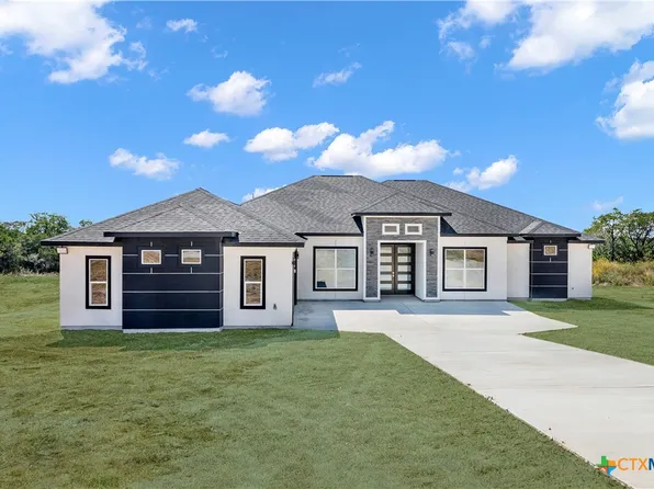 106 County Road 2730, Mico, TX 78056