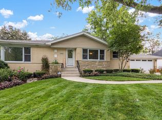 14435 Woodland Ave, Orland Park, IL