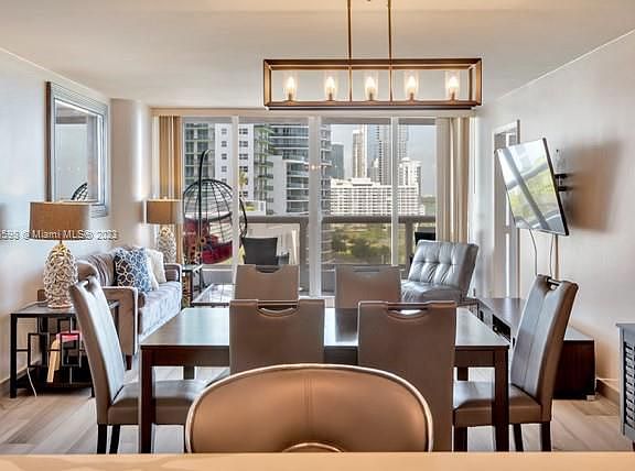 3rd image of 1717 N Bayshore Dr APT 1448A