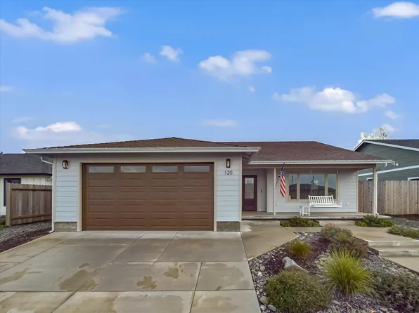 120 Hope Ln, Fortuna, CA 95540