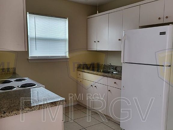 2nd image of 1502 Quitaca Dr #C