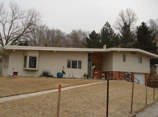 1394 Vandenburg Cir, Sergeant Bluff, IA 51054