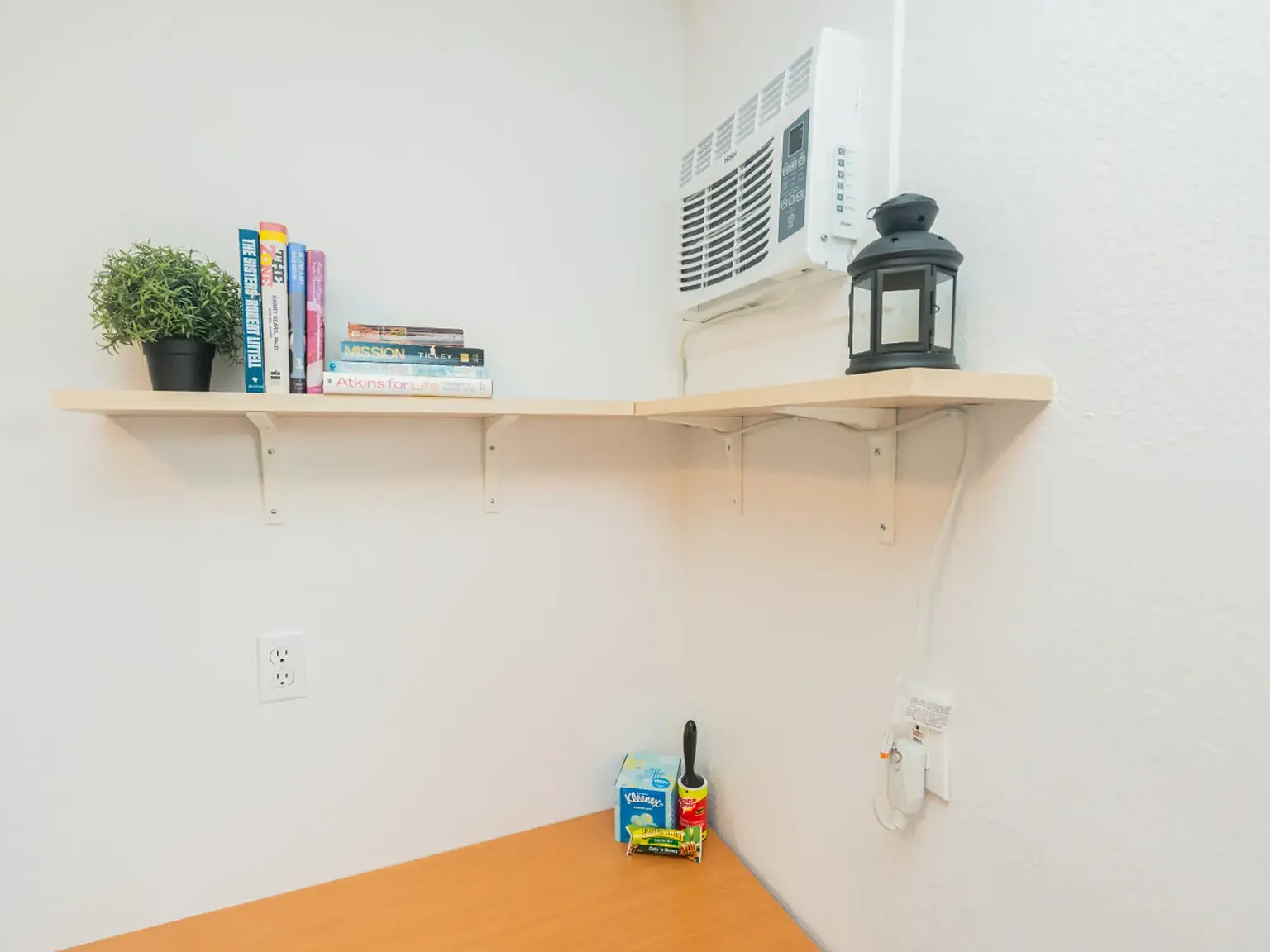 6 bed, $1,250 — Photo 4