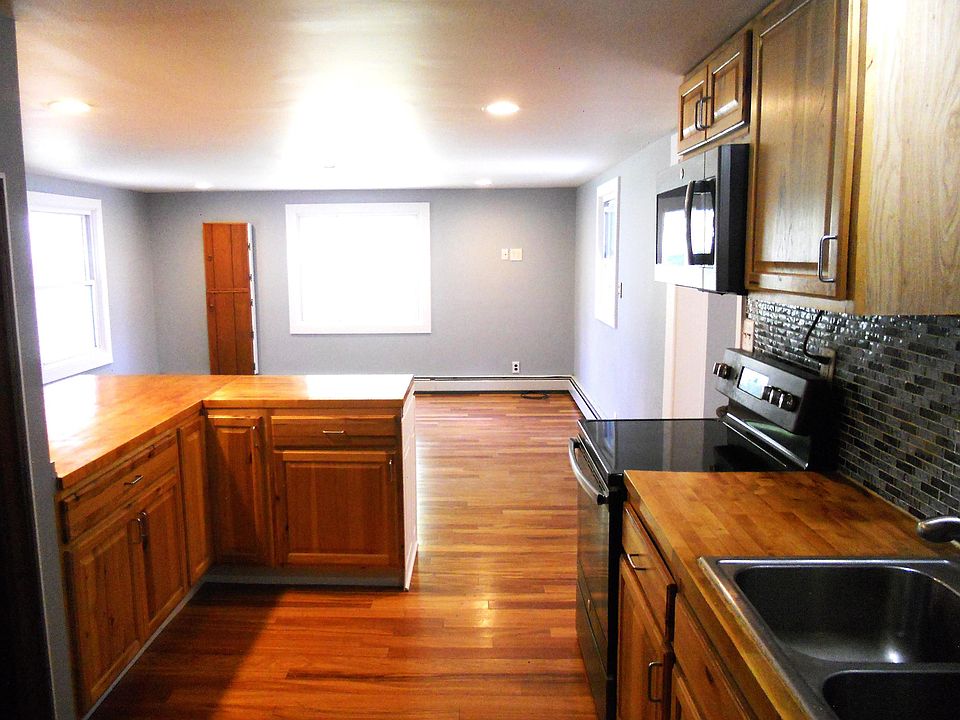 7th image of 251 Indian Mound St