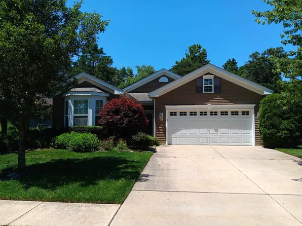 655 Cypress Point Dr, Egg Harbor, NJ 08215