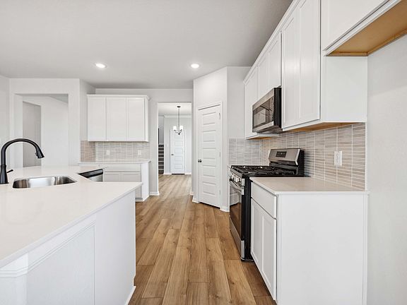 9519 Sweet Tea Lane - Franklin - Kitchen