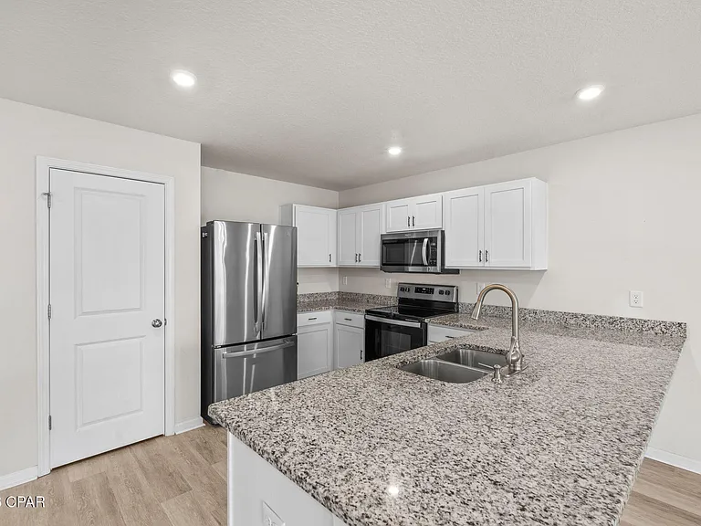 5545 Lexa Ln — Photo 18