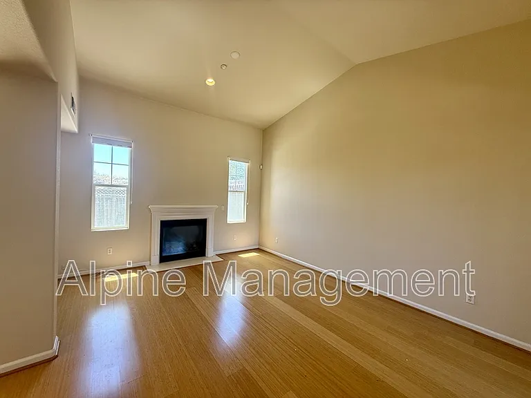 4373 Red Maple Way — Photo 2