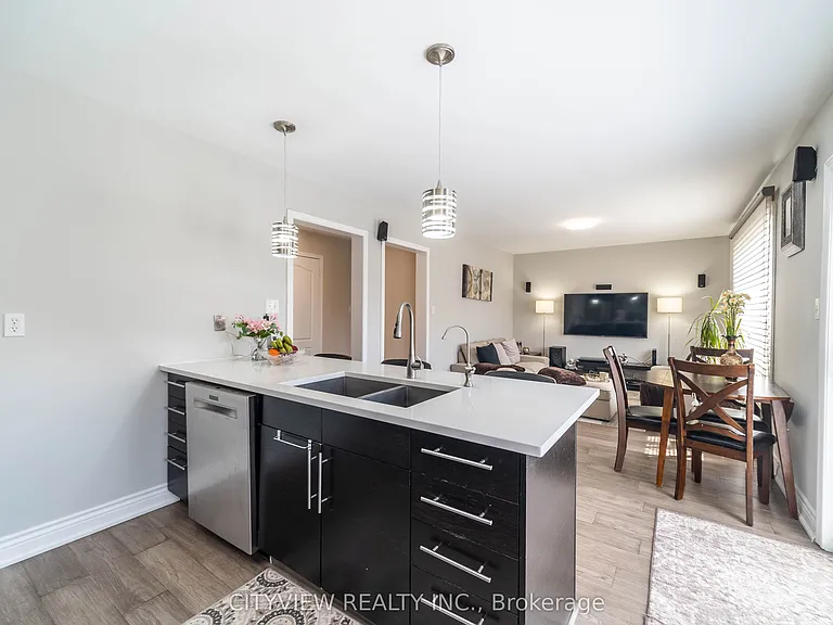 2330 Grand Oak Trl — Photo 16
