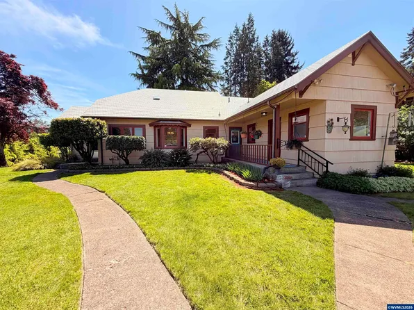 316 NW Blossom Ln, Albany, OR 97321