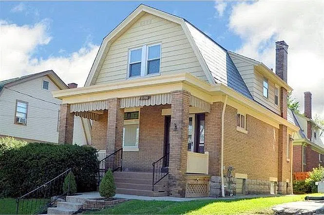 2454 Fairview Ave — Photo 1