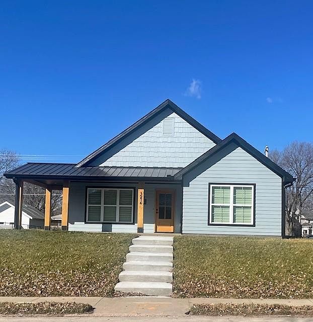 1216 Ashland Ave, Saint Joseph, MO 64506 Zillow