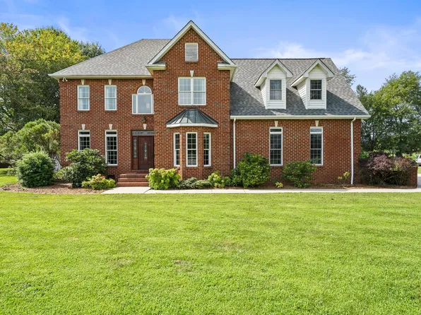 1026 Franklin Heights Dr, Winchester, TN 37398