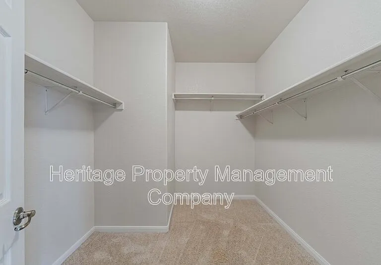141 Springtree Blf — Photo 23