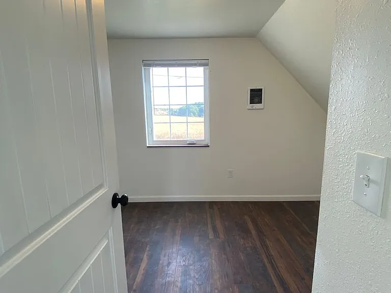 9984 NE Road 23 — Photo 14